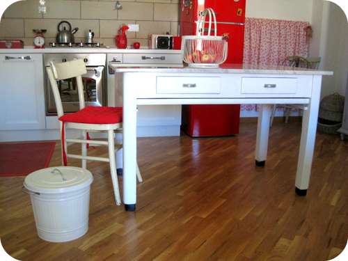 Tavoli cucina ikea: sala da pranzo shabby chic tavolo con sedia e ... Ikea cucine acciaio inox